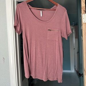 Mauve top by Active USA